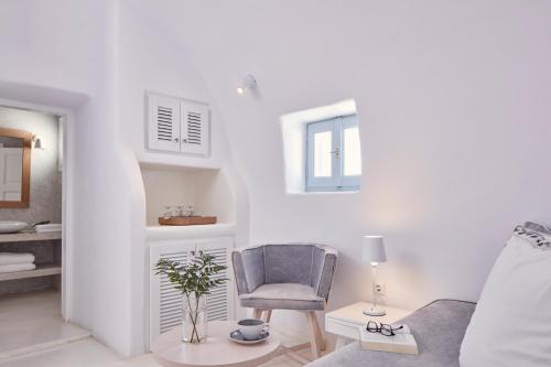 Cliff Side Suites - image 11