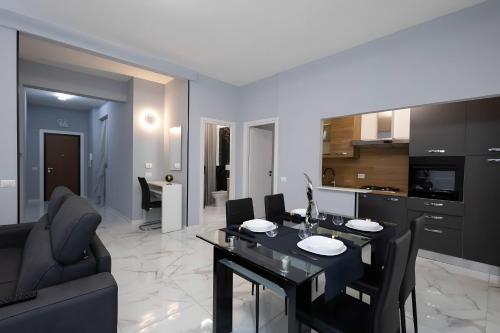 Cf Luxury House