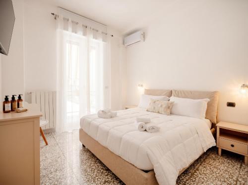 AuGuStea - Studio Home