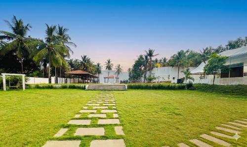 Hong Sau Resort Thavarkere in Sulikere