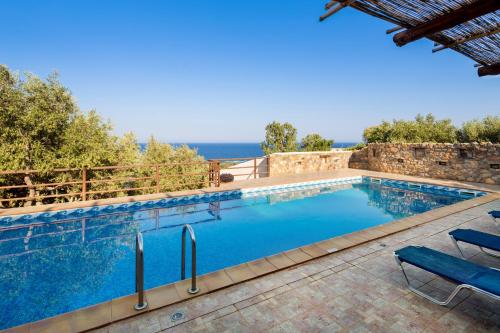 Villa Kimothoe with Private Pool, only 20 min to Elafonissi Beach
