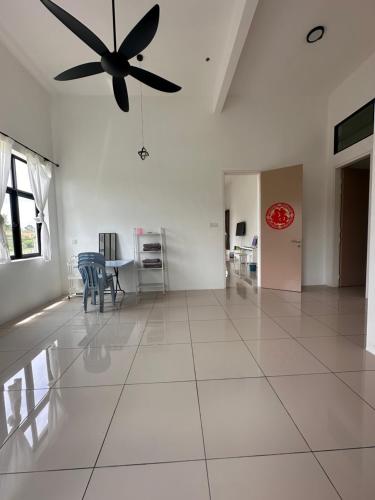  négyzetméteres, 3 hálószobás Ház 3 fürdőszobával Mentakab Town területén (茉莉疗愈民宿 · Jasmine Healing Homestay Mentakab) in Mentakab