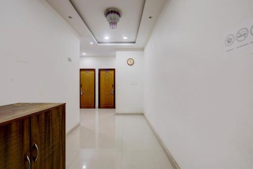 Előcsarnok, Hotel O Oragadam Industrial Estates Chennai Formerly SSM Rooms in Oragadam