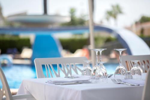 Mar Hotels Playa de Muro Suites - image 8