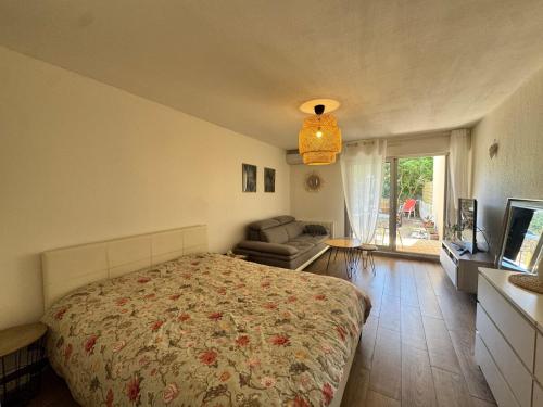 L'Ibiza, beach within walking distance and air conditioning