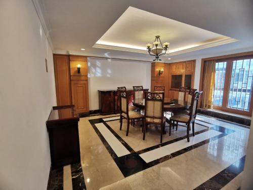 Luxurious Spacioushome|17pax|Fahrenheit|Pavillon - image 14