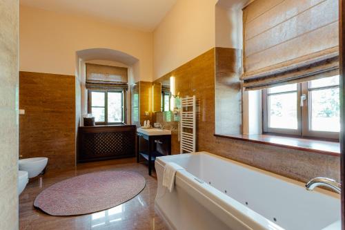 Bathroom, Chateau Appony in Oponice