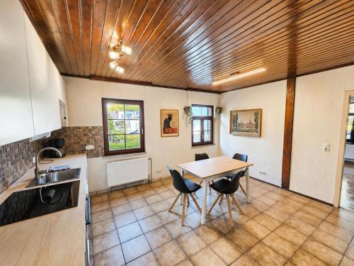 River Apartments - Hanau – khách sạn tại Steinheim