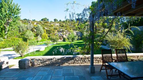  Feebles Garden House, Spathies in Kalogria