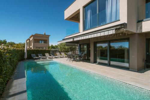 Villa Rose – khách sạn tại Spadici