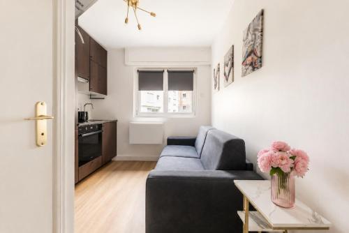 Elegant Wagram Studio near Arc de Triomphe