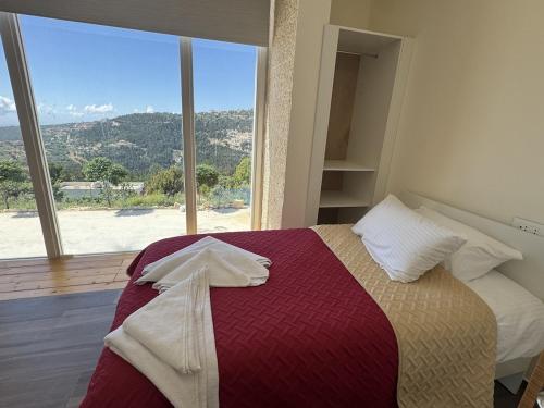 Maison Bleue - Chalet Duplex Mountain Escape – khách sạn tại Ehden