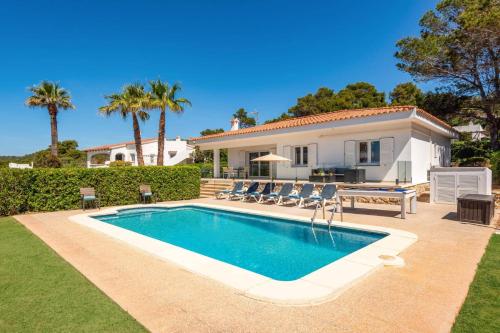 Villa Camomila Tomas by Villa Plus – khách sạn tại Es Migjorn Gran