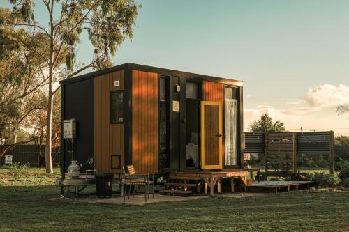 D&L Cottage by Tiny Away in Smithfield Plains