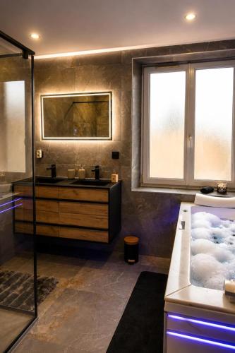 Suite cosy & Balnéo à Pont-à-Mousson 4 personnes - Location saisonnière - Pont-à-Mousson