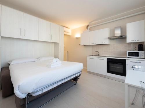 Xenia Milano - Studio apt in Via Monte Palombino 2