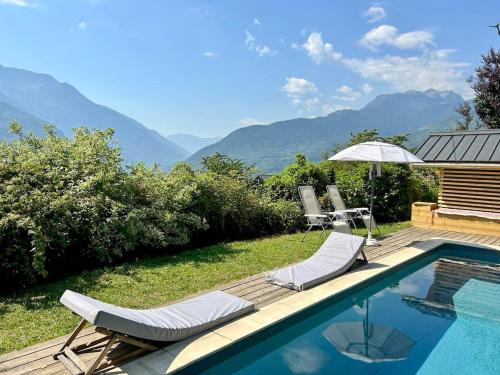 Charming house with pool in Savoie in Argentine