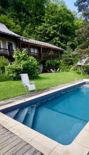Charming house with pool in Savoie in Argentine