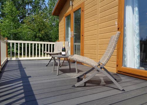 Viesnīcas āriene, Otters Mead Boutique Lodges in Beetley