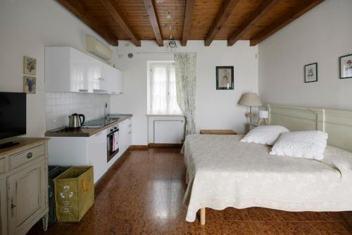 1 sofa bed