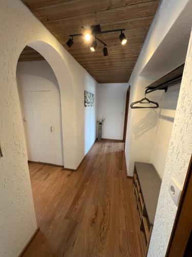 Ieeja, Top Apartment mit Parkplatz & viel Platz in Bayerbach bei Ergoldsbach