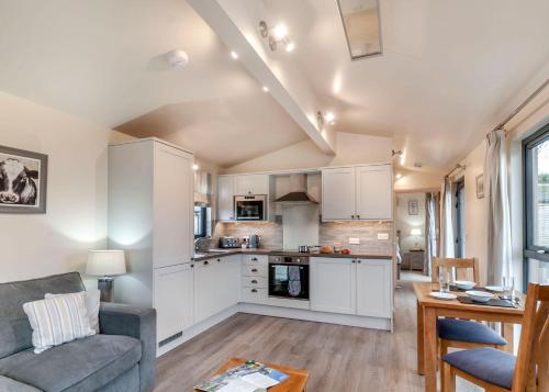 Cedar Retreats – West Tanfield