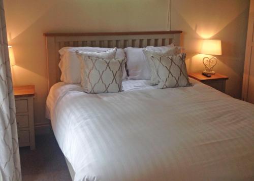 Cedar Retreats – West Tanfield