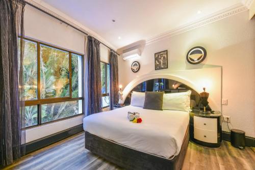 Villa Simonne Room Type - Deluxe Suite with Spa Bath