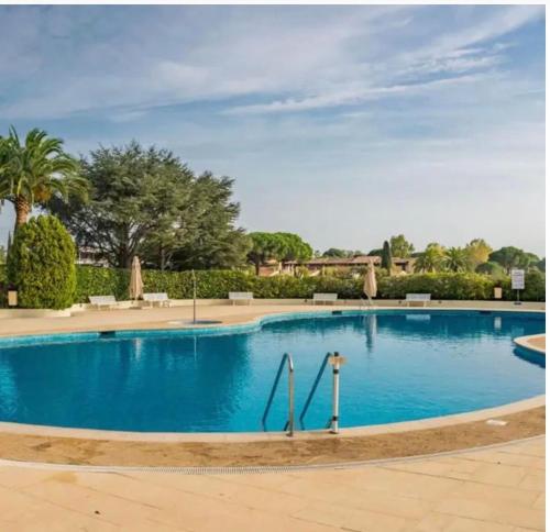 Beautiful apartment in Jean Bart air conditioning swimming pool