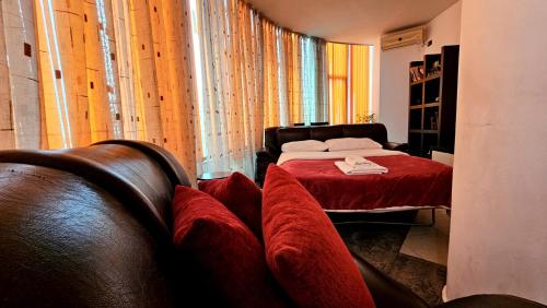 Hotel W Bush Square in Fushë-Krujë