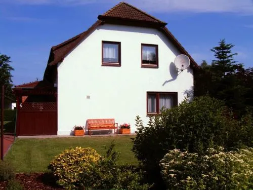 Apartment Komfortable Ferienwohnung mit großem Garten by Interhome in Wremen, Deutschland