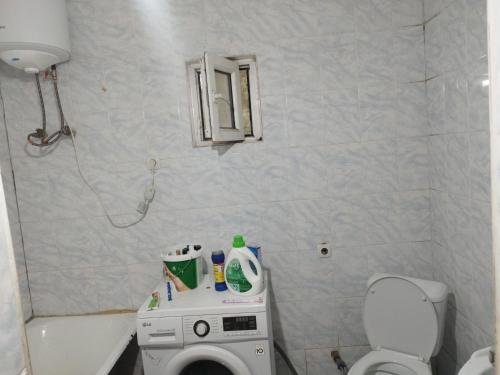 Алмалуу in Besh Kungei