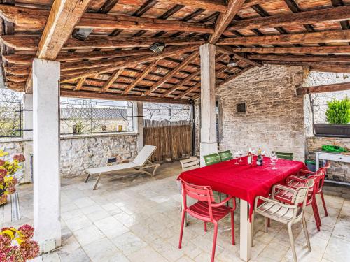 Holiday Home Golden Roots by Interhome in Zabrežani