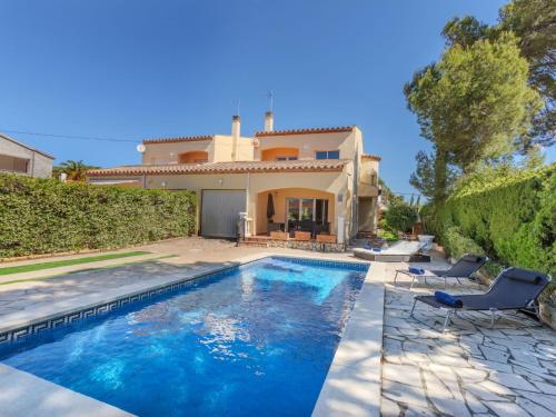 Holiday Home Urb Las Tres Calas by Interhome