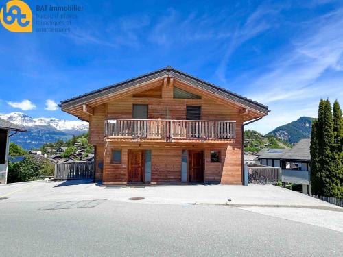 Katver 72, joli appartement avec balcon, proche du centre du village