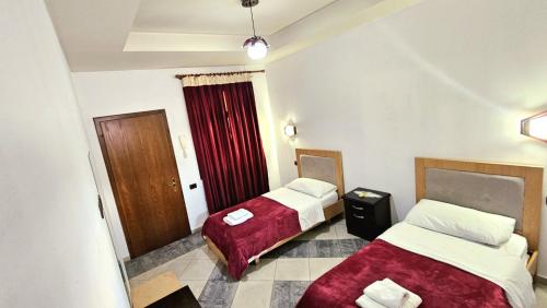 Hotel W Bush Square in Fushë-Krujë