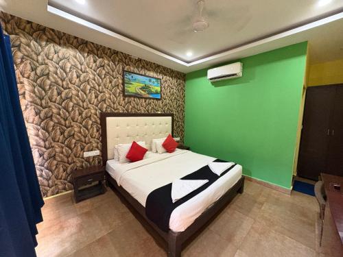 Sabbia Rossa Beach Resort in Arambol