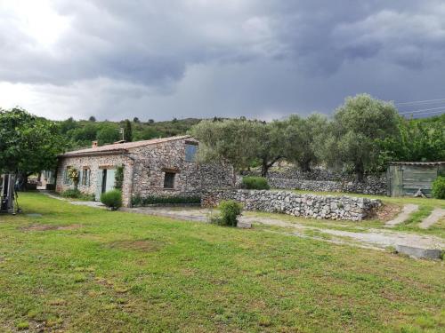 Maison provencale avec piscine privée 4 personnes (Maison provencale avec piscine privee 4 personnes) in Andon (Provence-Alpes-Cote d'Azur)