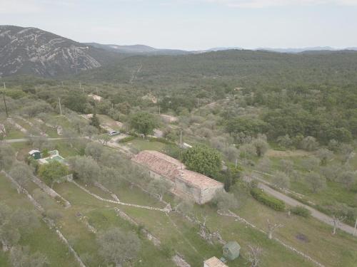 Maison provencale avec piscine privée 4 personnes (Maison provencale avec piscine privee 4 personnes) in Andon (Provence-Alpes-Cote d'Azur)