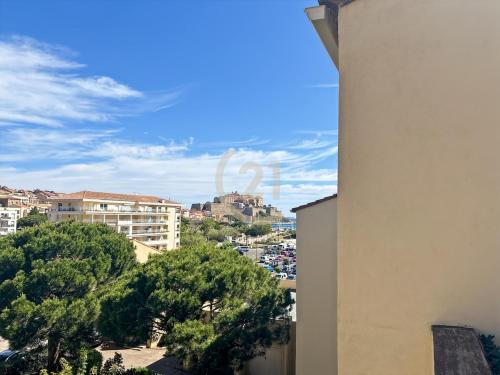Duplex moderne proche plage, port et centre-ville