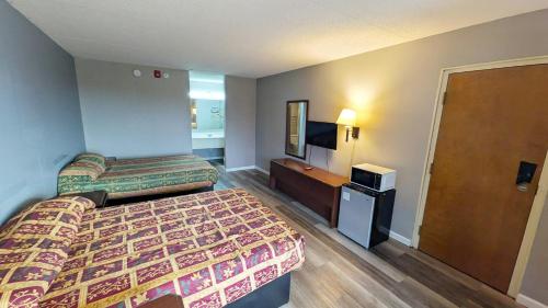 Inn of Loudon - image 23