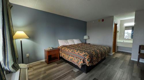 Inn of Loudon - image 21
