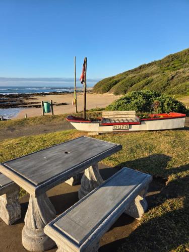 Kayser's Keep Self-Catering in Kayser`s Beach