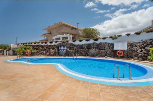 Leo Frente & Amarilla Golf
