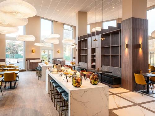 Їжа та напої, ibis Acheres St Germain en Laye in Ашере