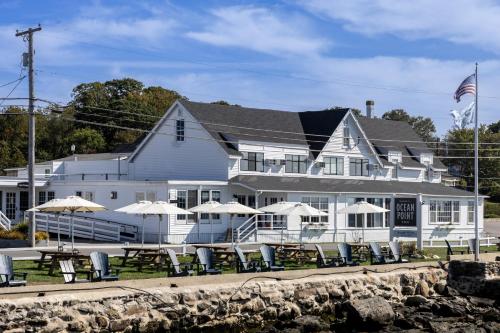 Bluebird Ocean Point Inn - Boothbay, ME