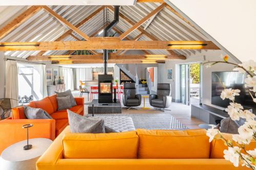 Exterior view, La Retraite in Wickmere