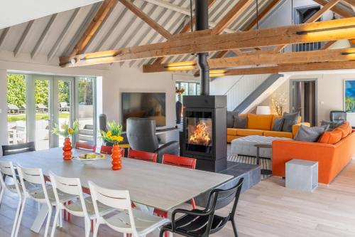 Exterior view, La Retraite in Wickmere