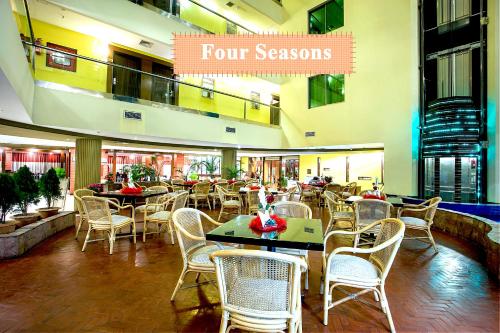 Ресторан, Rose View Hotel in Sylhet