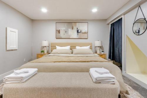 Sagewood Suite Centennial 3BR with suburban comfort in Tallyn's Reach